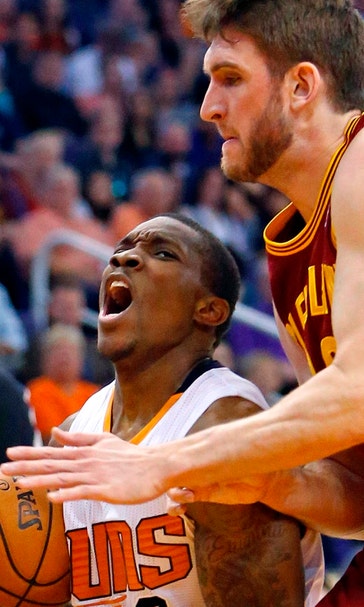 Bledsoe returns but Suns drop third straight